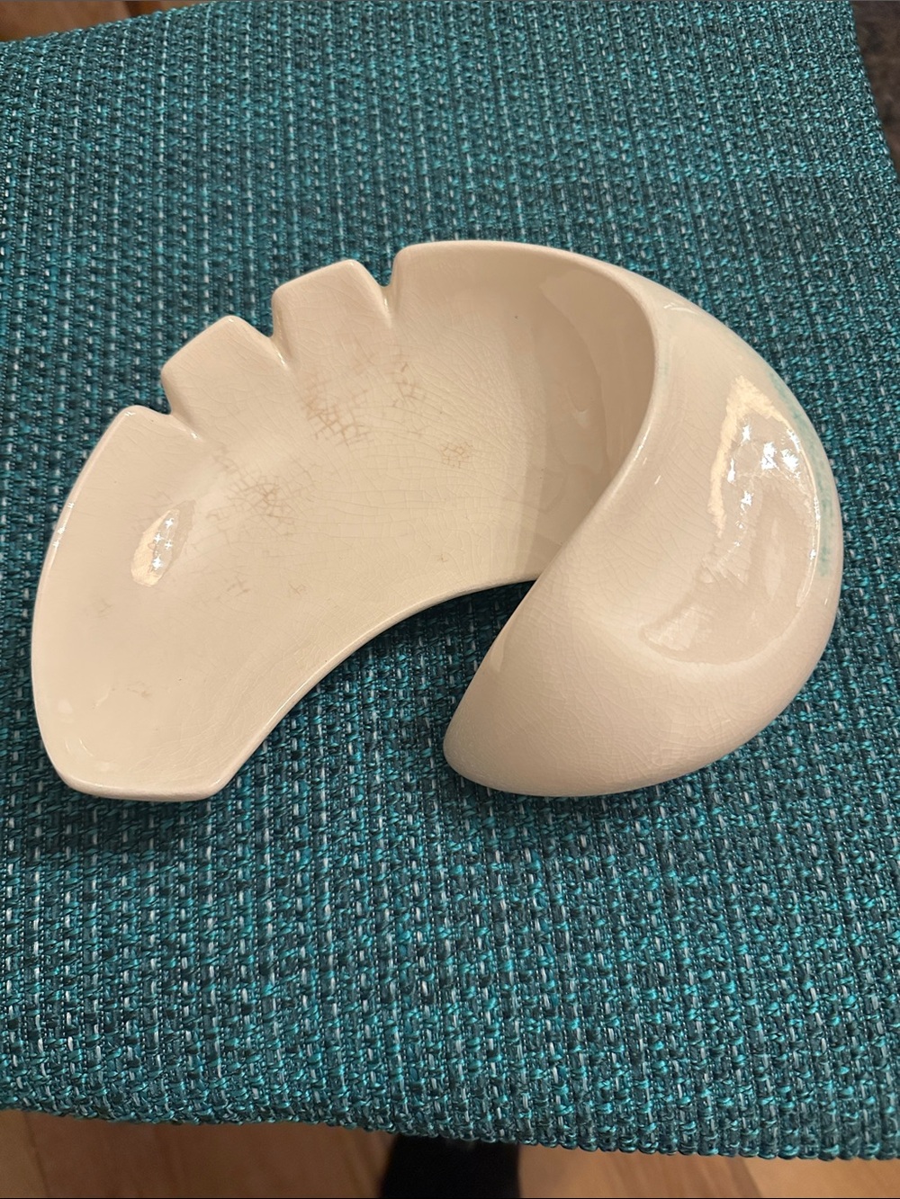 Vintage MCM White Ceramic Boomerang Ashtray Atomic Freeform Biomorphic Dish